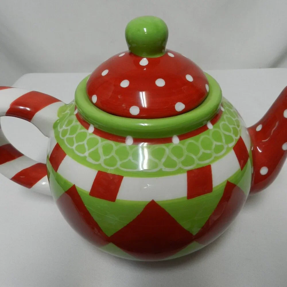 Home Essentials Christmas Ceramic Tea Pot red green Polka Dot geometric 56oz